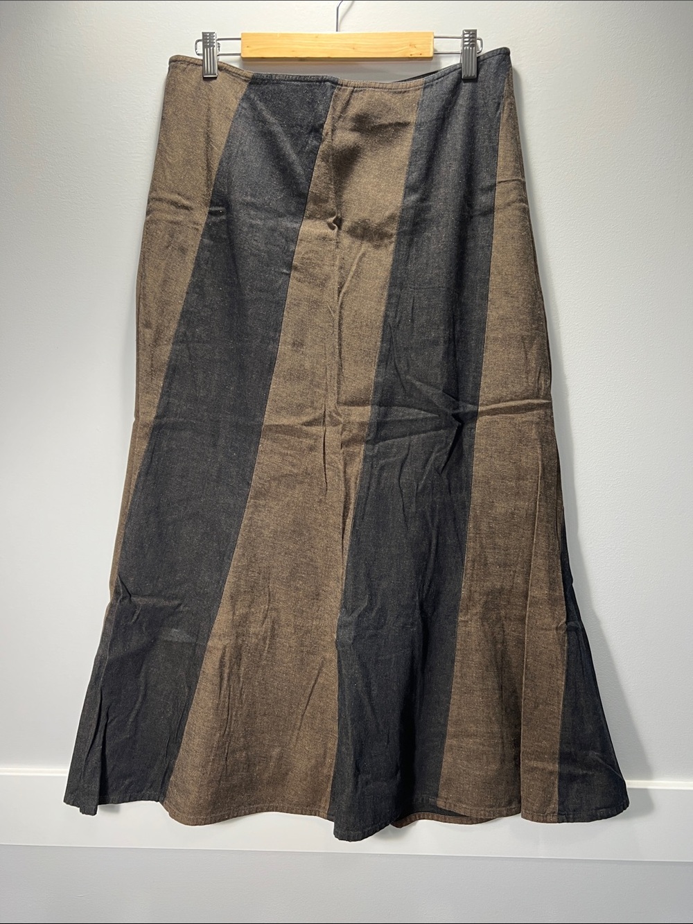 CHISOTTO Women’s Two-Tone Indigo and Taupe Panel A-Line Maxi Skirt